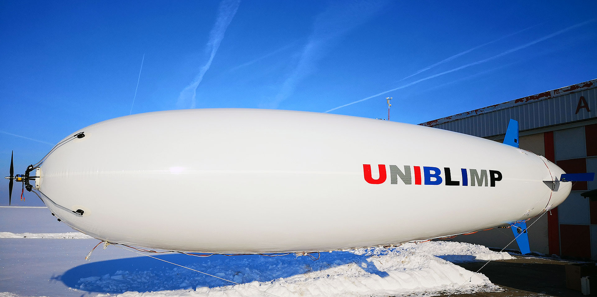 Battery-operated-UniBlimp
